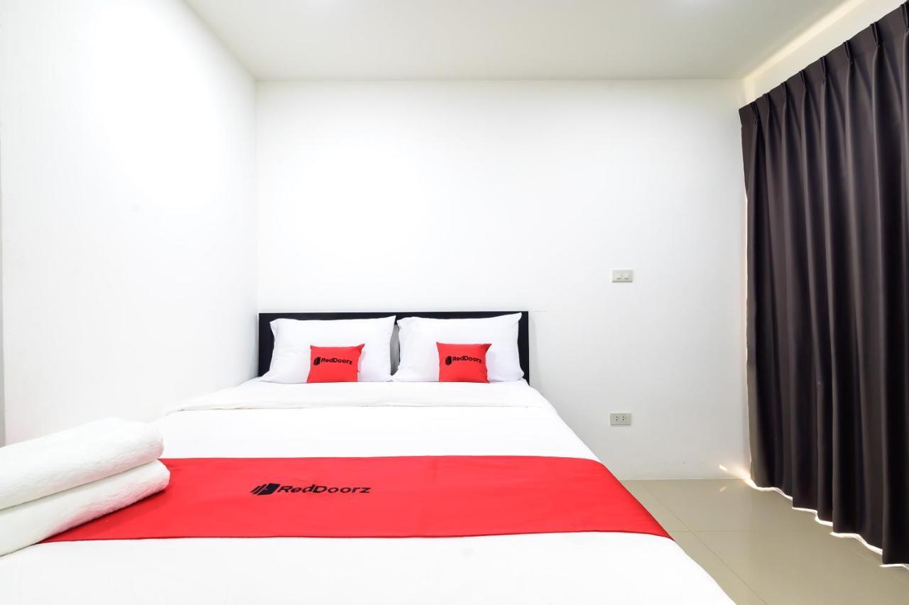 The Living Block Hotel Bangkok Ngoại thất bức ảnh