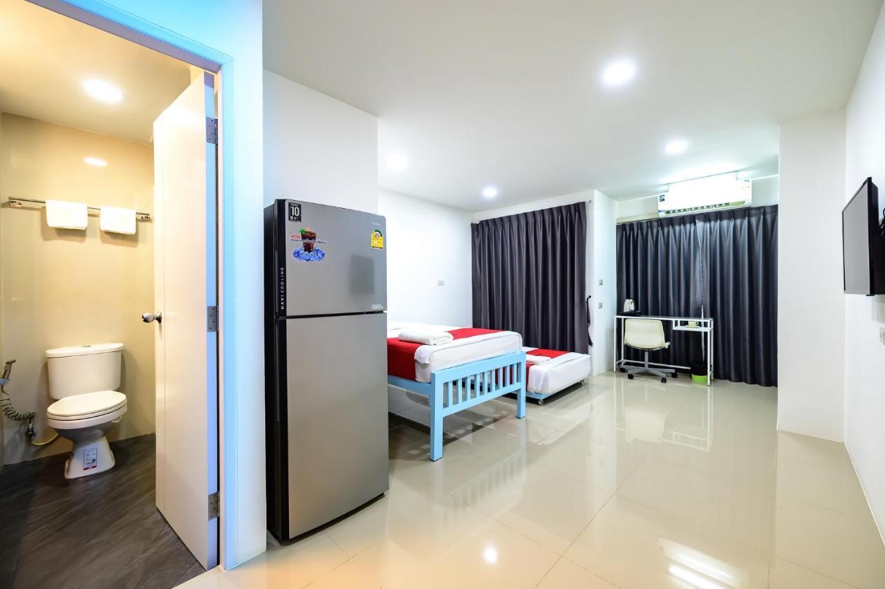 The Living Block Hotel Bangkok Ngoại thất bức ảnh