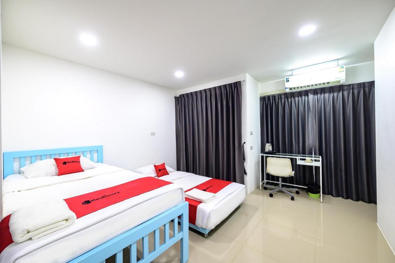 The Living Block Hotel Bangkok Ngoại thất bức ảnh