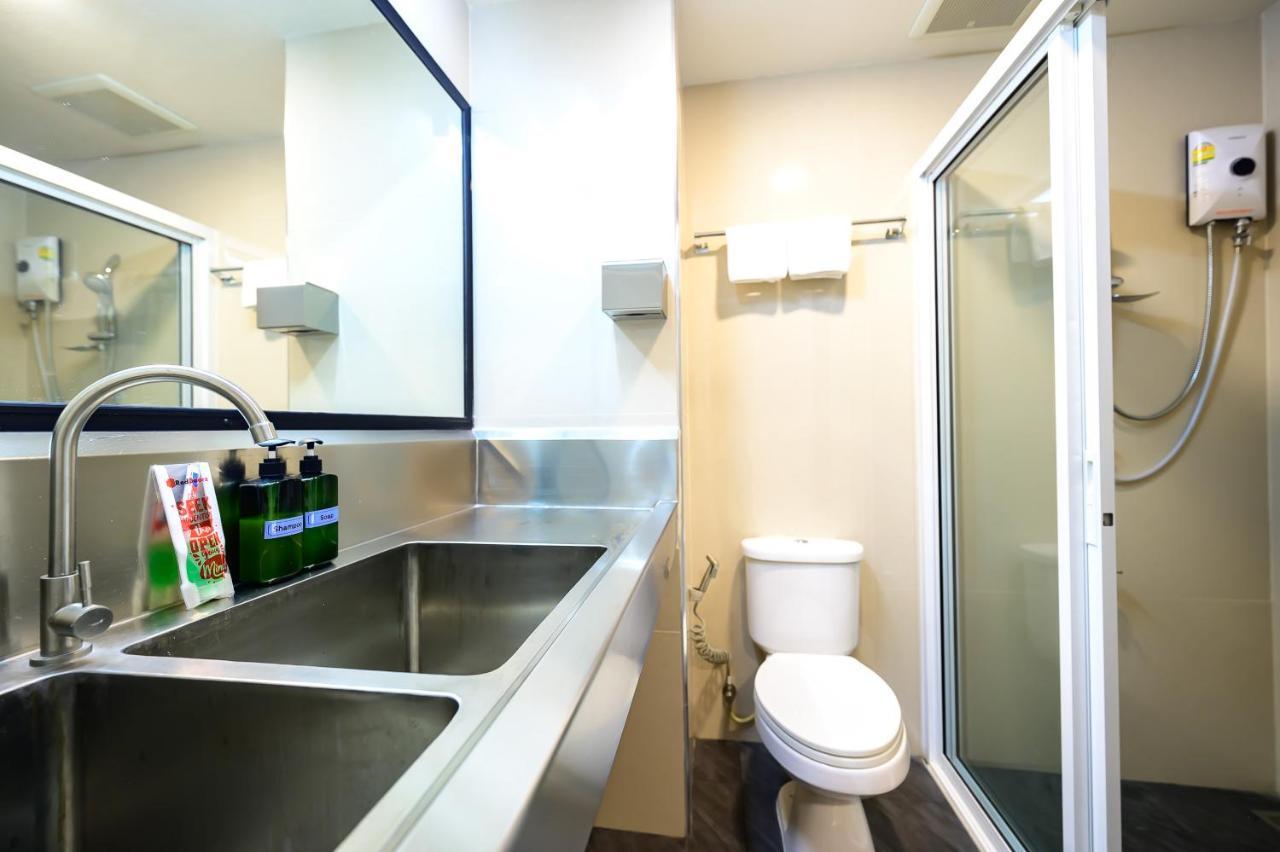 The Living Block Hotel Bangkok Ngoại thất bức ảnh